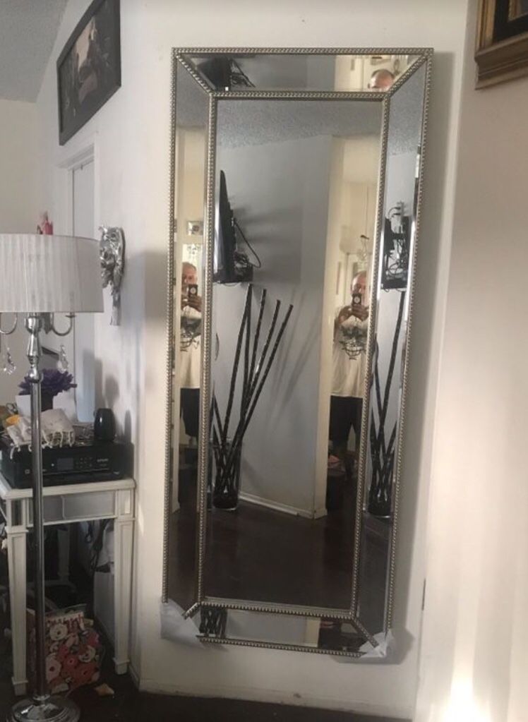 NEW Luxury Elegant Huge Mirror for Sale in San Bernardino, CA OfferUp