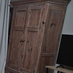 Armoire Ethan Allen