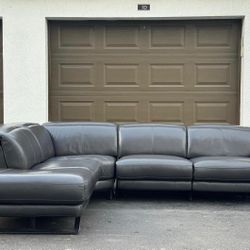 🛋️ Sectional Couch/Sofa - Like new - Recliners - Delivery Available 🚛