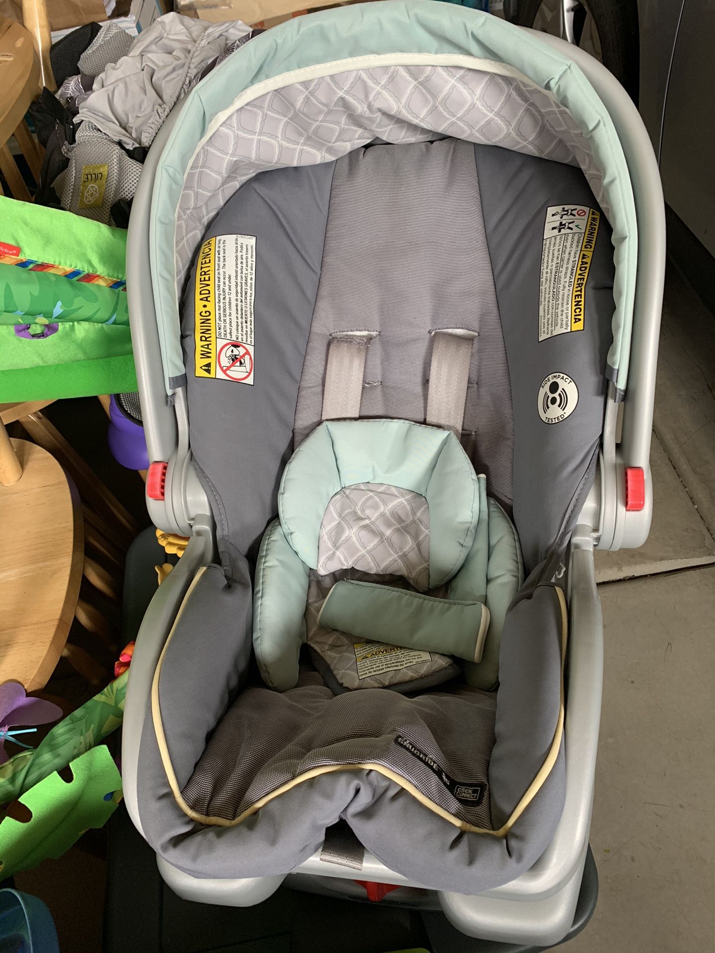 Graco click connect car seat and stroller