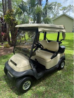 MINT 48 VOLT CLUB CAR PRECEDENT GOLF CART!! RUNS AND DRIVES GREAT!