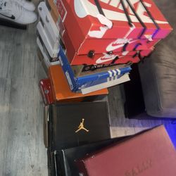 Lots Of Men Name Brand Shoes 