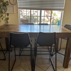 Table With Chairs Included