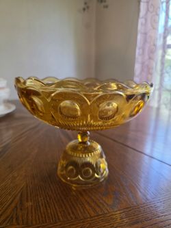 Vintage L.E Smith Moon and Stars compote bowl