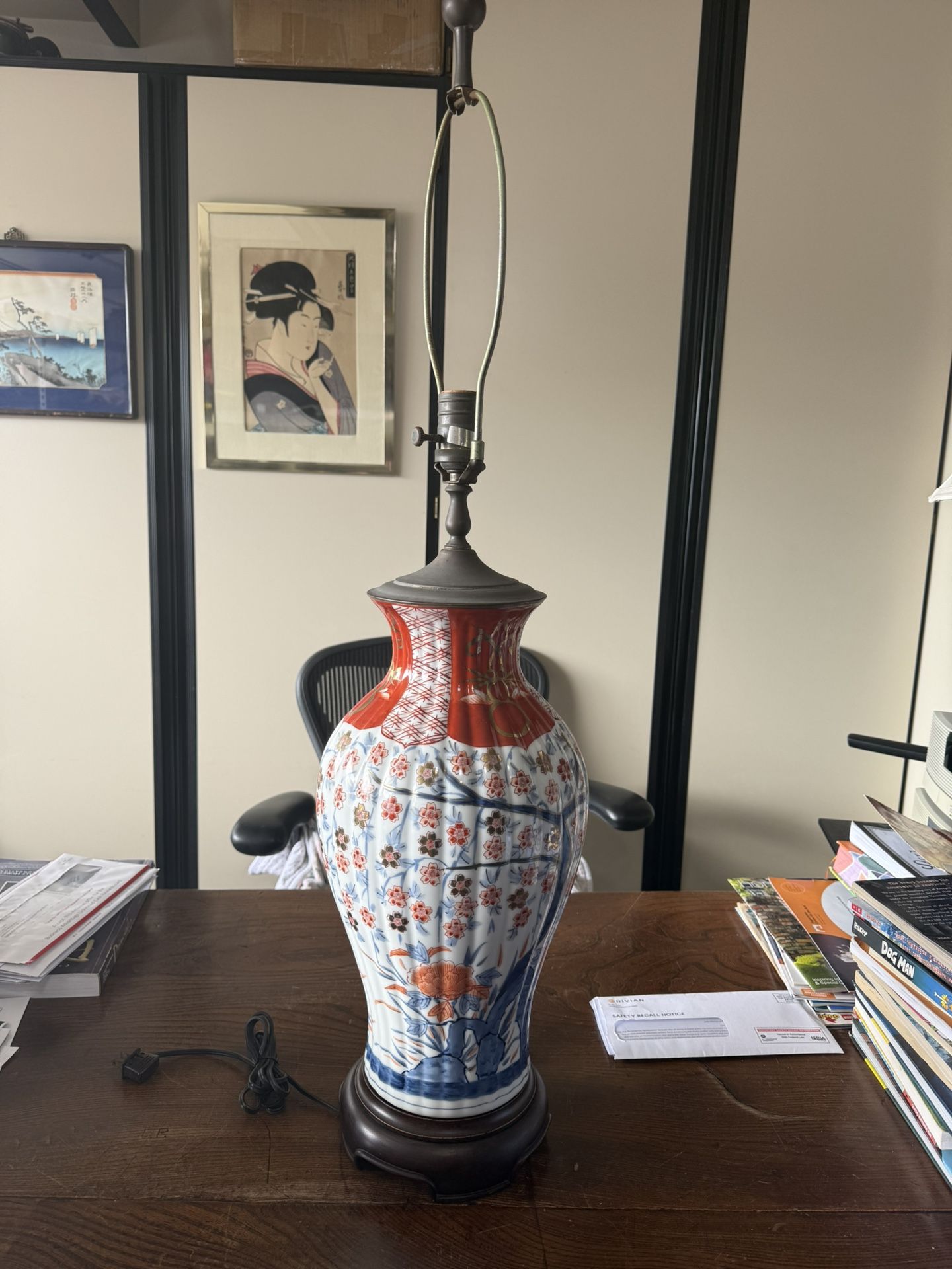 Vtg Porcelain Lamp