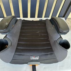 Child Booster seat —- great condition