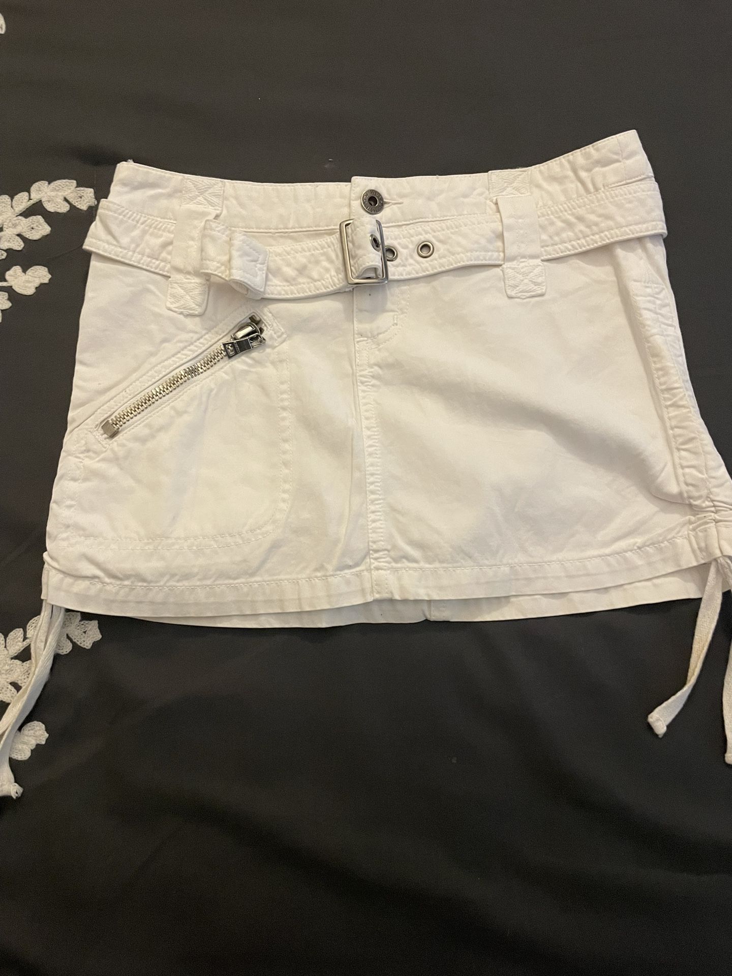 Guess Skirt Size 24