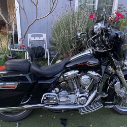 2005 Harley Davidson Electra Glide - Cruise Control - Etc 