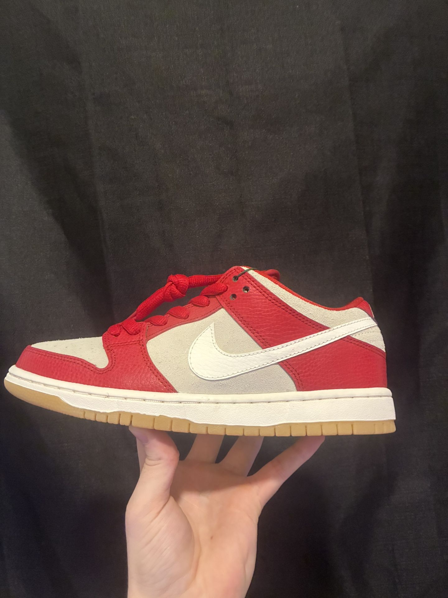 Nike SB Dunk Low ‘Valentines Day 2015’ Size 7.5M