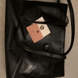 Monsac Black Fine Leather Shoulder Tote