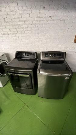 Stainless Steel Washer And Gas Dryer Brand Lg Heavy Duty Everything Works Well With A 3 Months Of Warranty