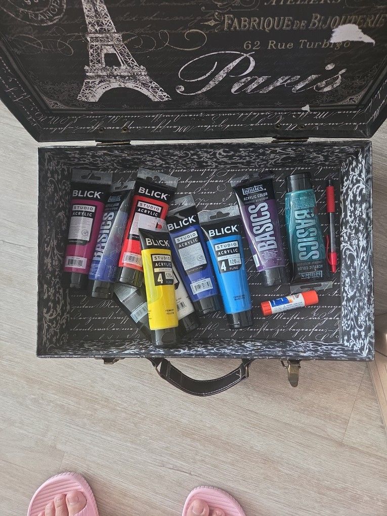 Acrylic Paints Multiple Colors