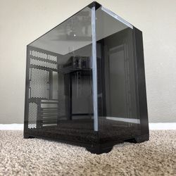 Lian Li Vision PCMR Edition Black