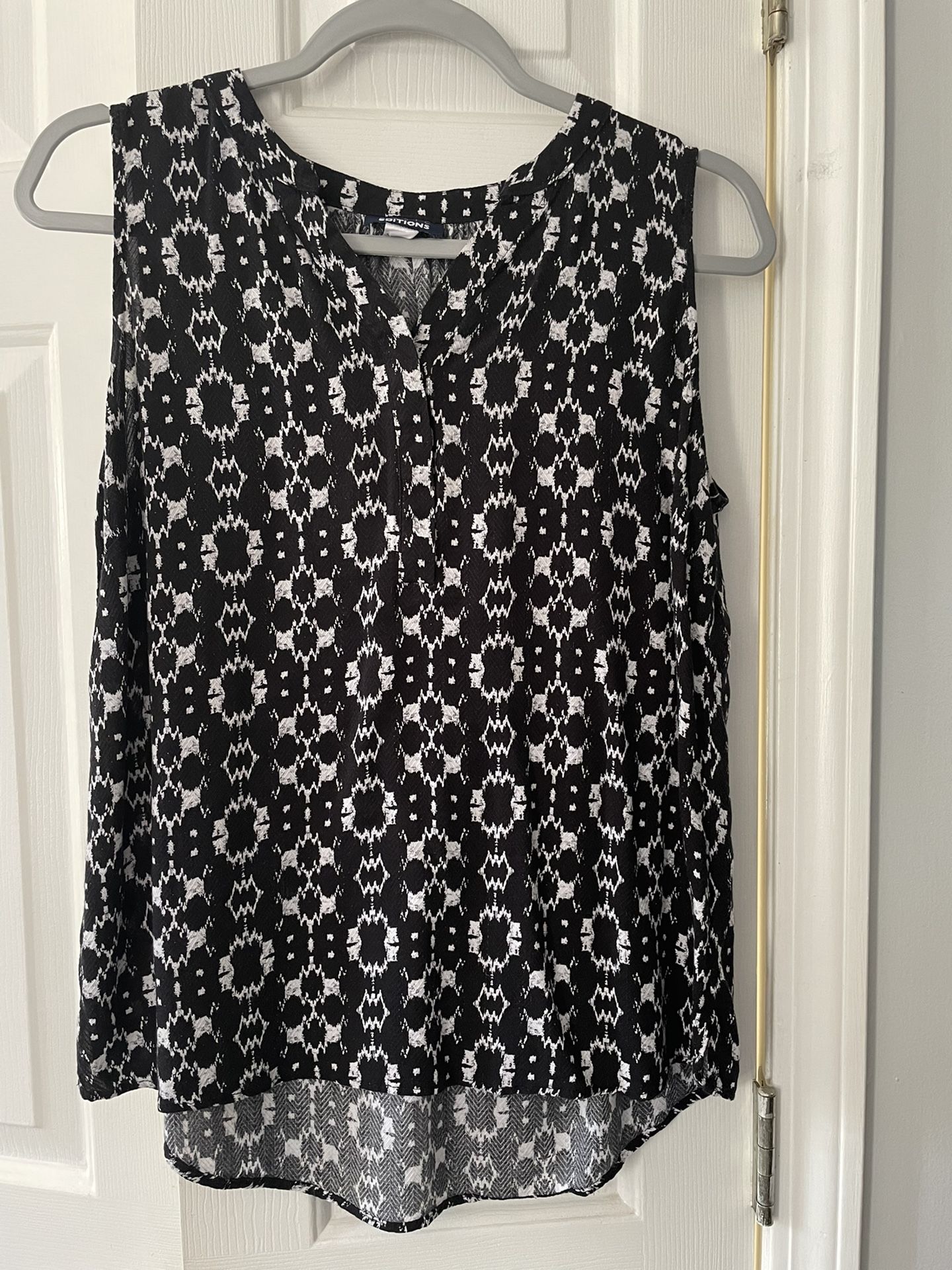 Basic Editions Blouse Size M