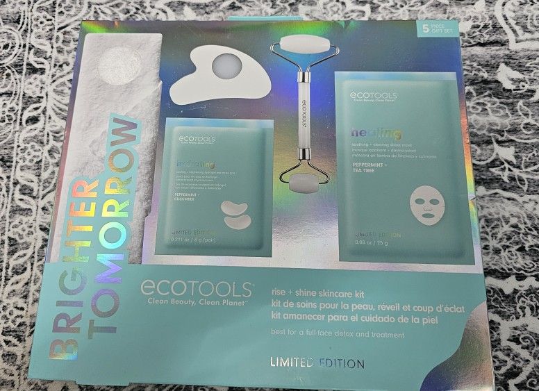 Unopened EcoTools Gift Set