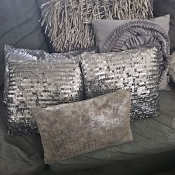 6 Grey Pillows