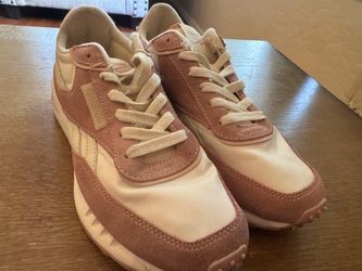 Reebok - Ortholite, mauve/pink coloring -women’s size 8 tennis shoes