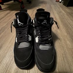 Jordan 4 White Thunder