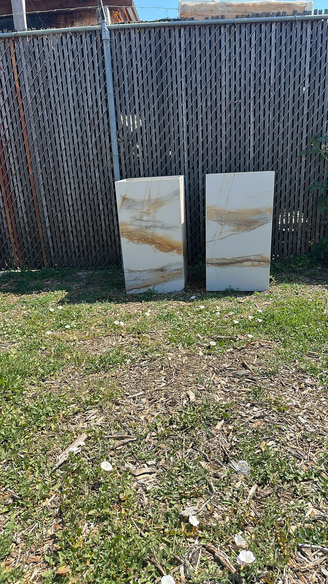 YAR SALE SATURDAY 12TH , IN HAYWARD CA