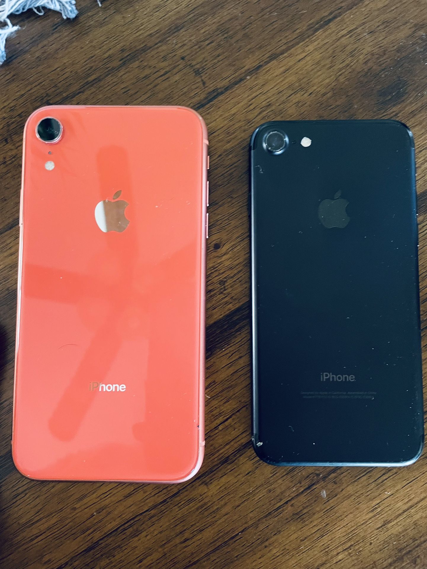 iPhone XR & iPhone 7