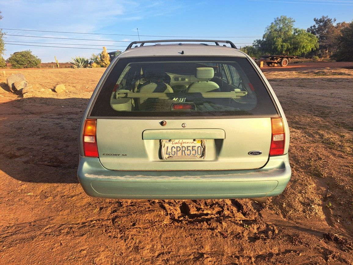 1999 Ford Escort