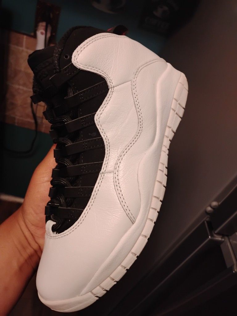 AJ 10 I'm Back Size 8.5