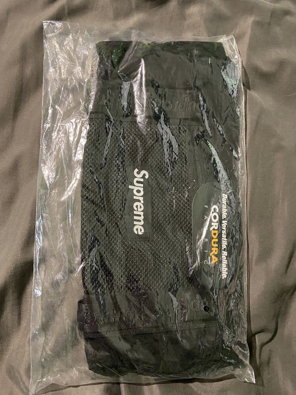 Supreme Mini Duffel Bag for Sale in Bothell, WA - OfferUp
