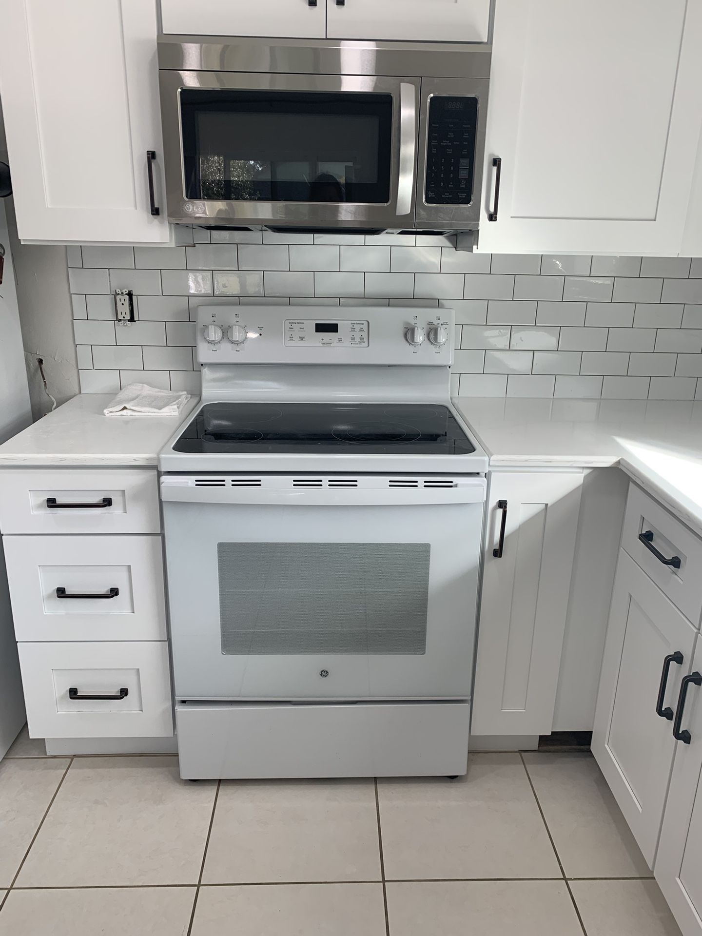 GE Electric Range