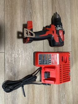 Milwaukee M18 Drill/Driver & Charger