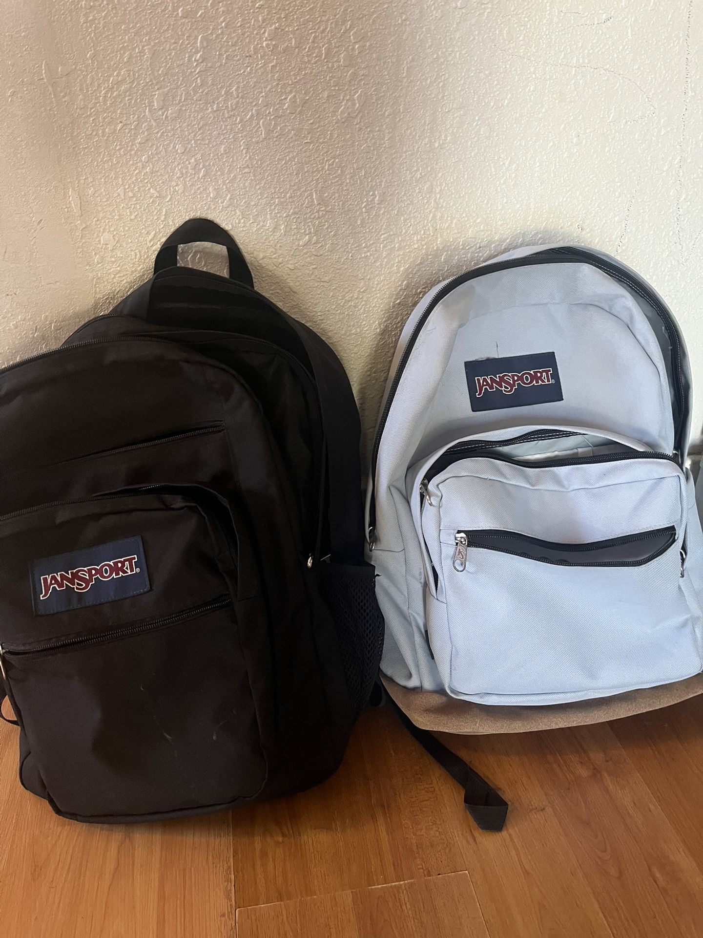 2 Jansport