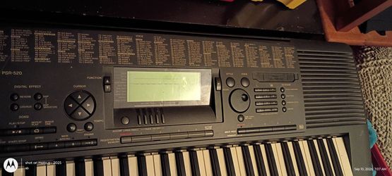 Yamaha PSR-520 Electronic Keyboard
