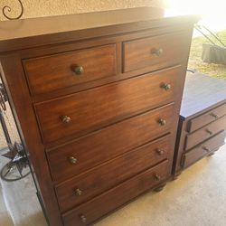 Dresser and 2 night Stands