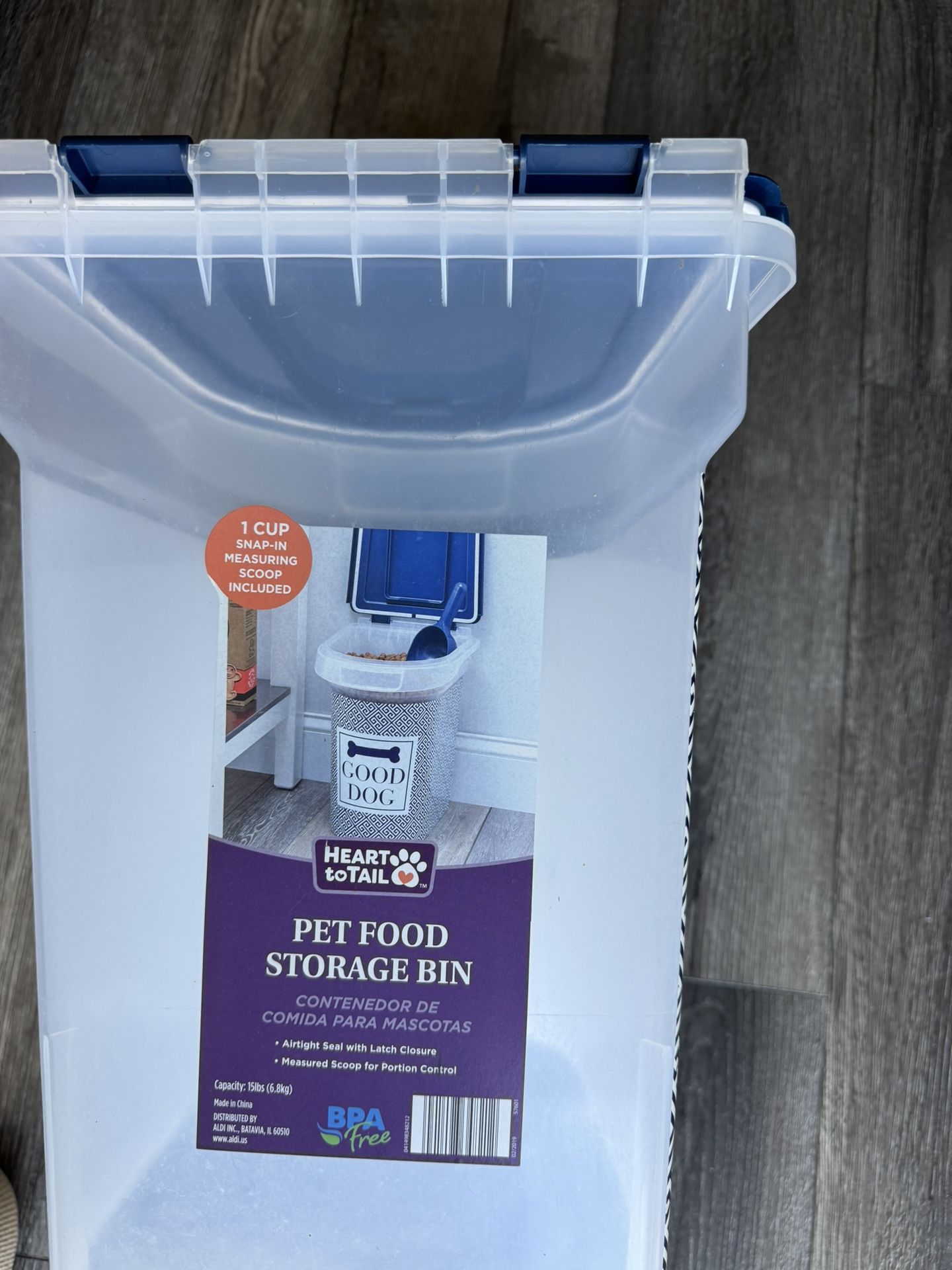 Pet Food Storage Capacity 5 Lbs.