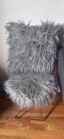 Fur chair with matching pillow