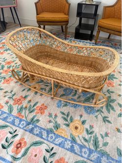Vintage Moses Bassinet/Photography prop