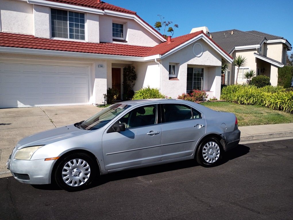 2008 Mercury Sedan