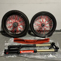 Surron 17in Supermoto Wheel Set , Handlebars And Dam Front Fork For Surron And Front Fender Too