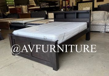 Full Bed and Memory Foam Mattress