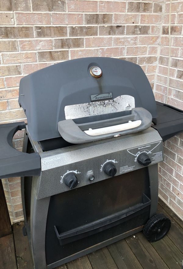 Kenmore quantum series propane grill for Sale in Rolling Meadows, IL