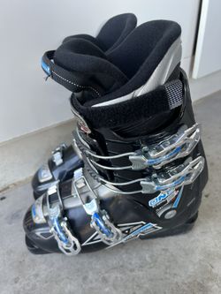 Nordica Ski Boots Women Size 9/9.5