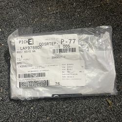 Closeout Panel - Mopar (68376510AA)