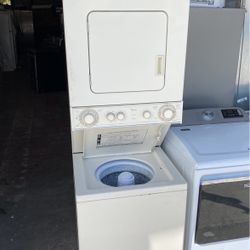 Perfect and Condition Whir pool Washer Inc Dryer