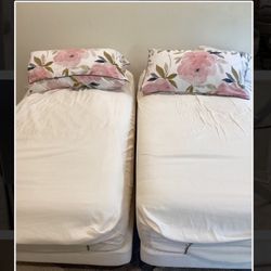 King Size ADJUSTABLE bed!!! Dual Control For Couples.