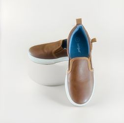 Cat &Jack Boys’ Brown Slip-On Shoes Size 1