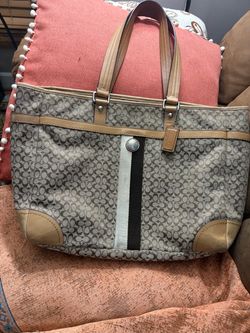 Large COACH Signature Logo Brown Tan  Voyager Tote Purse