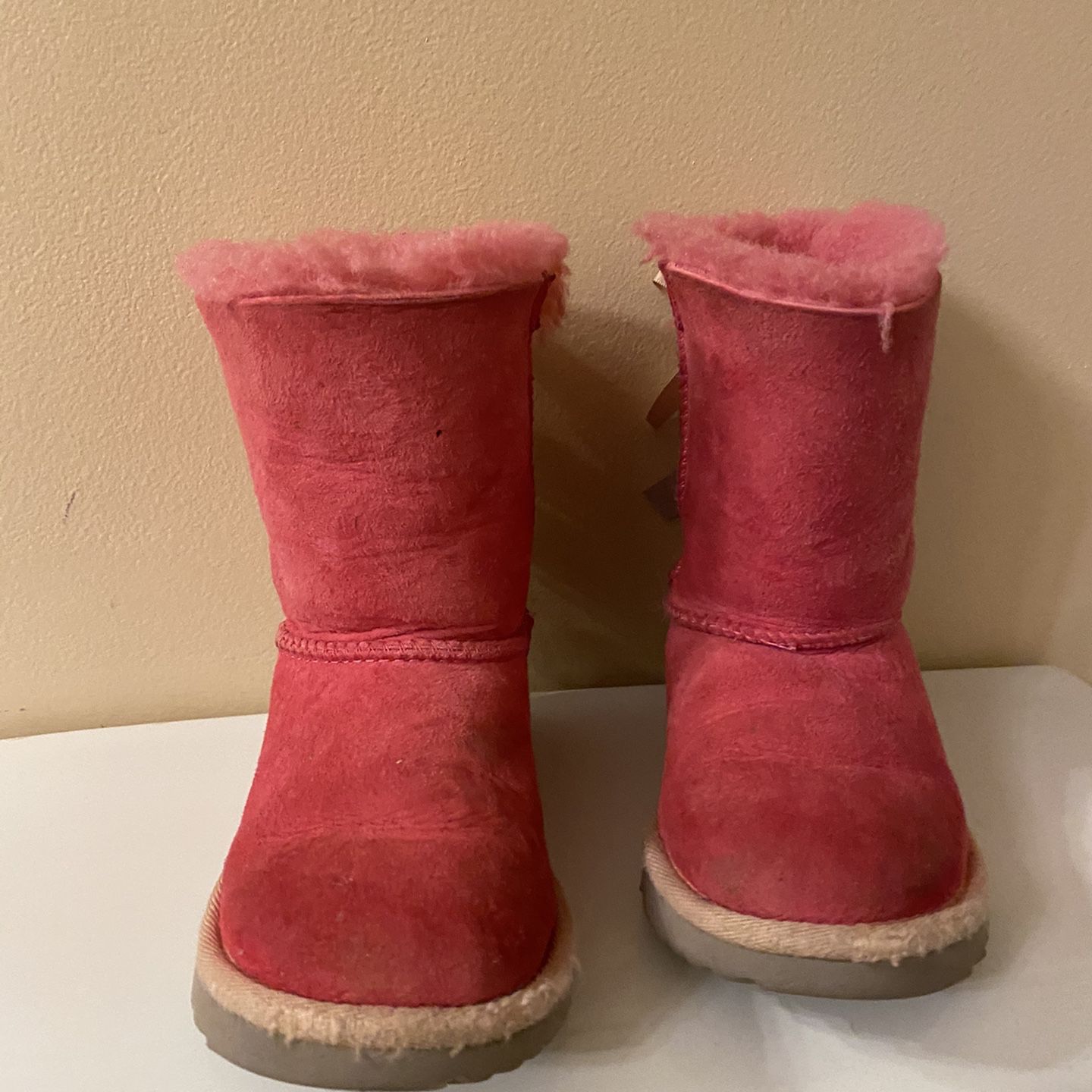 Girls UGG Boots - Bailey Bow Size 12 Pink and Grey