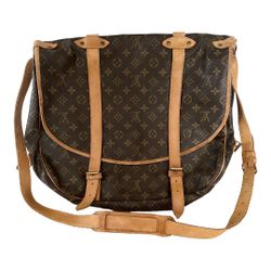 Louis Vuitton Saumur 43 vintage monogram crossbody