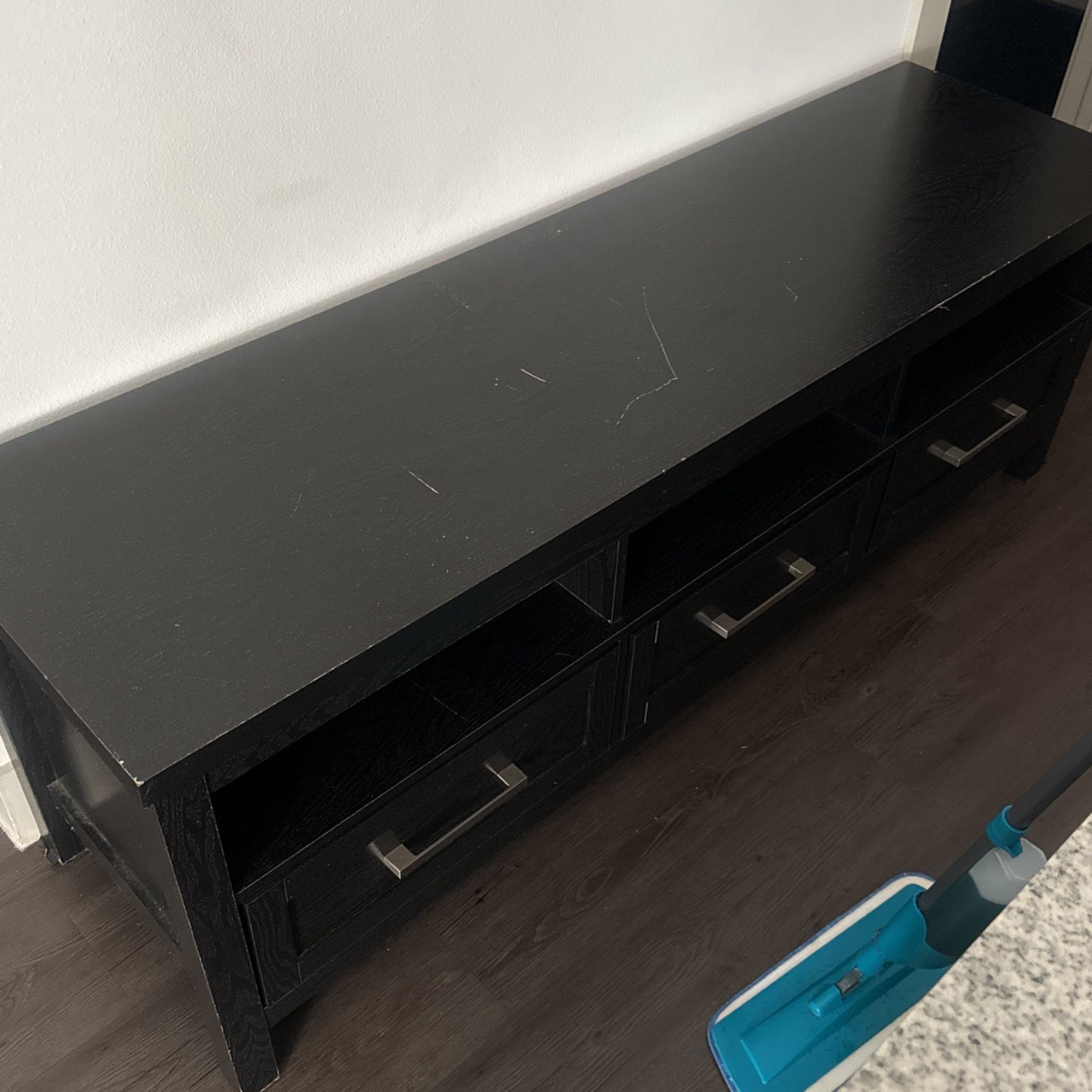Tv Stand Need Gone 