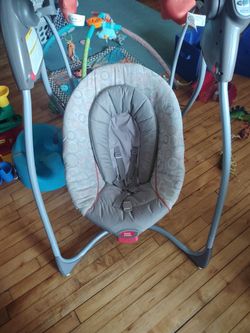 Graco Baby Swing