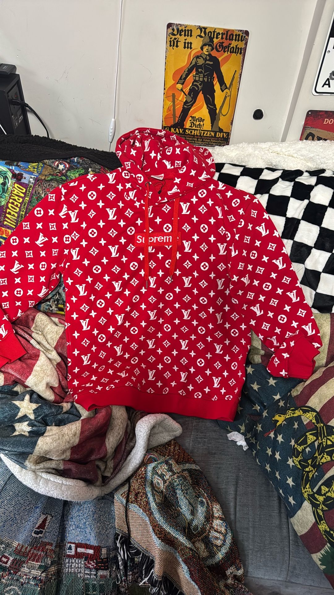 Supreme LV Red Hoodie 3-8k On Stock X brand new never worn